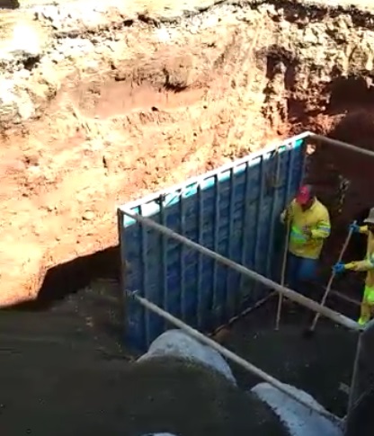 Secretaria De Obras Inicia Reparos Em Cratera Aberta Na Rua Olinda Ao