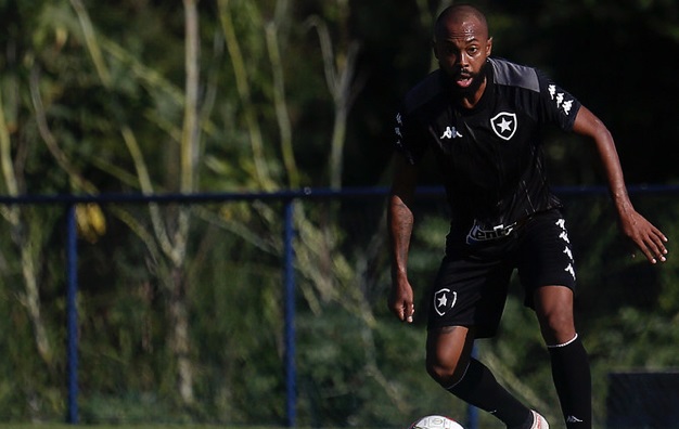 Botafogo Desembarca Em Londrina Definido Por Chamusca Enquanto Lec De