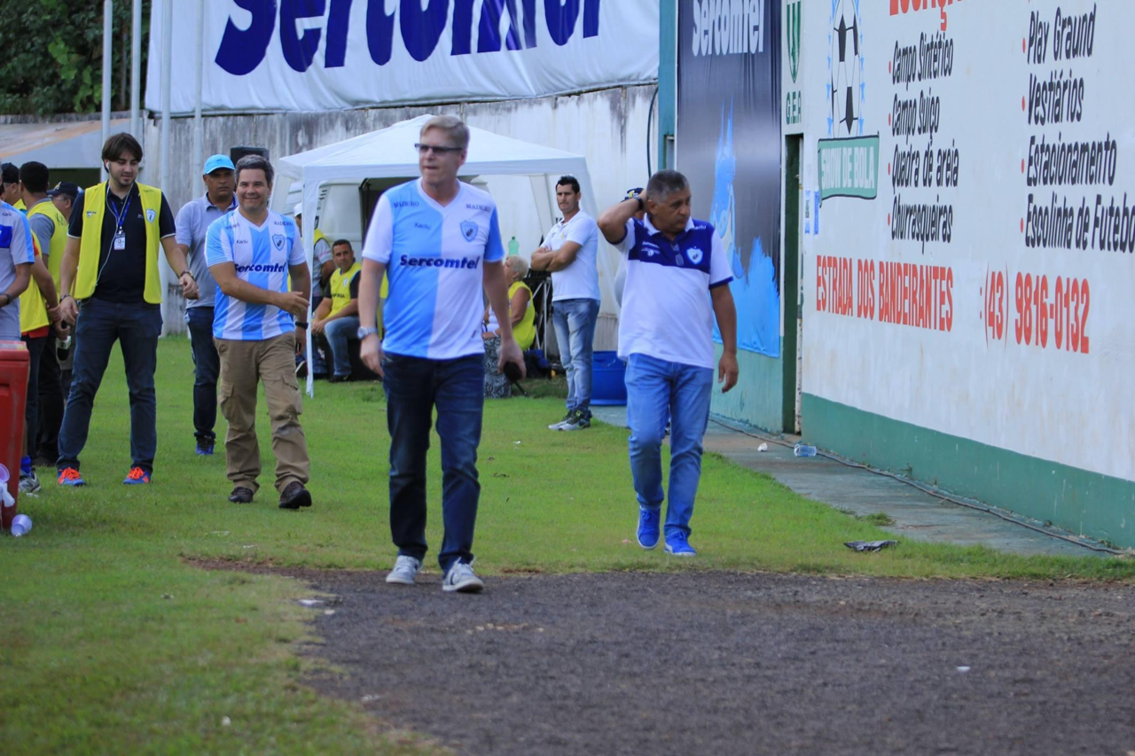 Londrina tem pressa para apresentar novo técnico e diretoria já tem